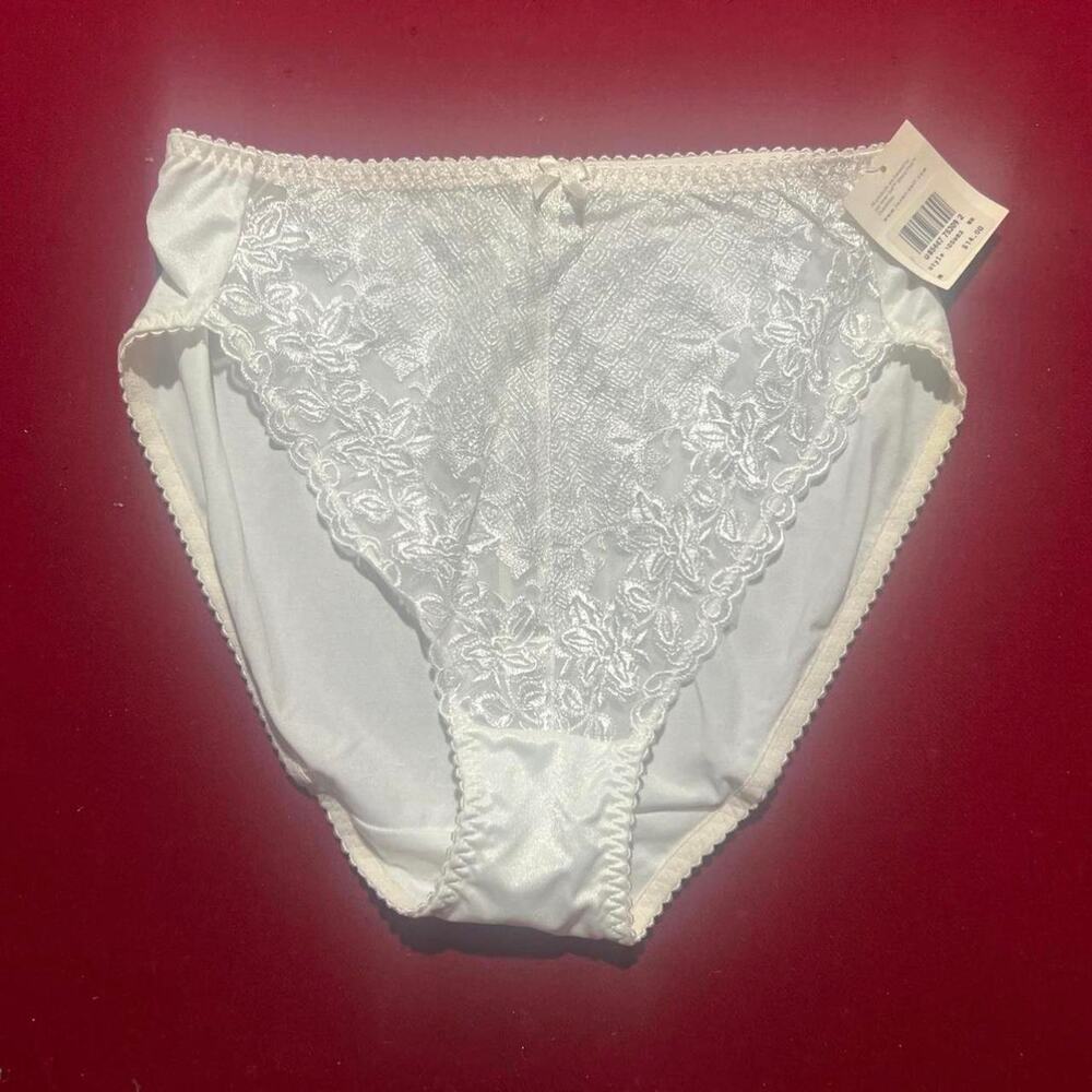 White medium womens pantie